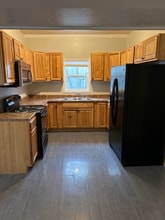 Building Photo - 2115 6th Ave N