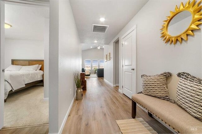 Foto del edificio - $500 OFF OCTOBER RENT!