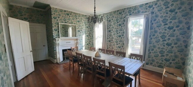 Dining Room - 291 Edward St