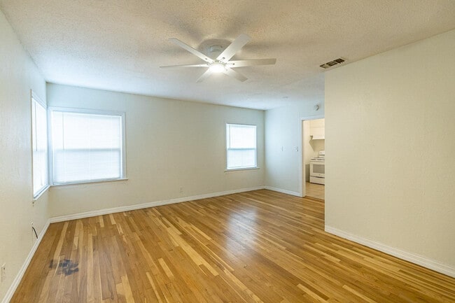 Building Photo - 2120 28th St