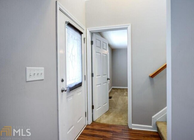 Foto del edificio - 2725 Silver Hill Terrace SE
