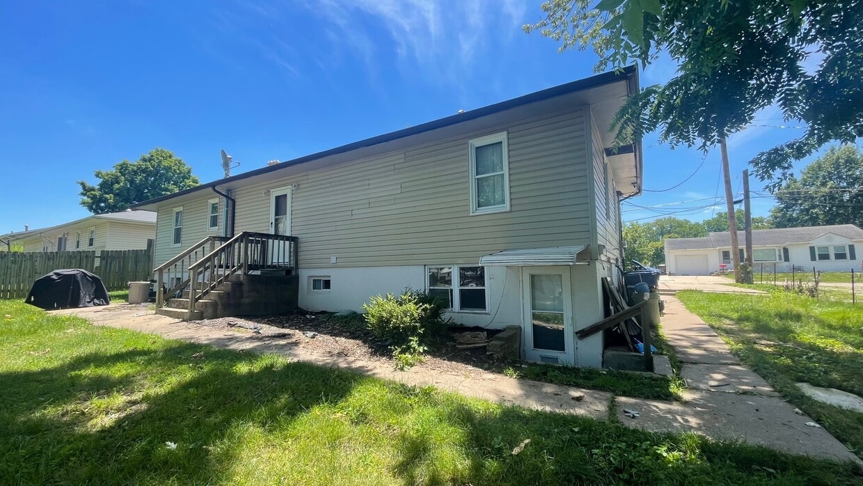 619 Ball St Unit C, Wentzville, MO 63385 Apartments in Wentzville