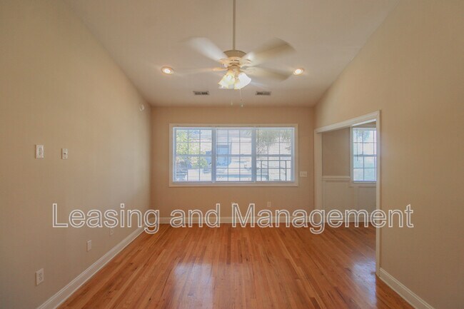 Photo - 180 Line St Apartment