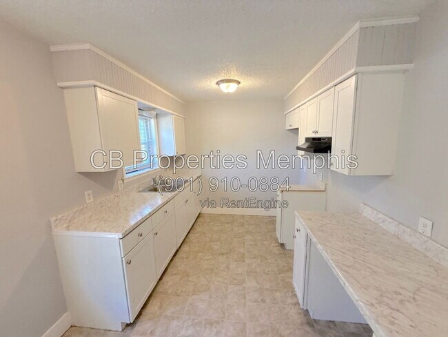 Building Photo - 4580 Cottonwood Rd