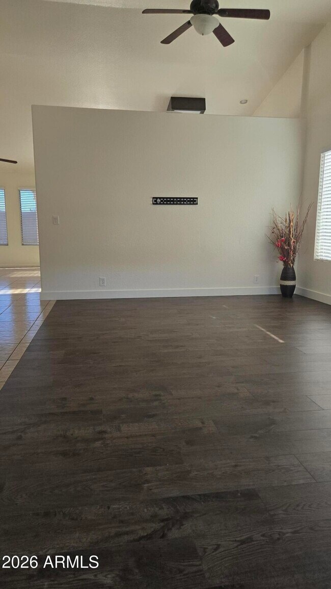 Foto del edificio - 5153 W Wescott Dr
