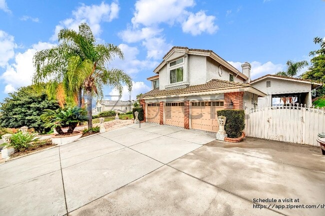 Building Photo - 19872 Sunset Vista Rd