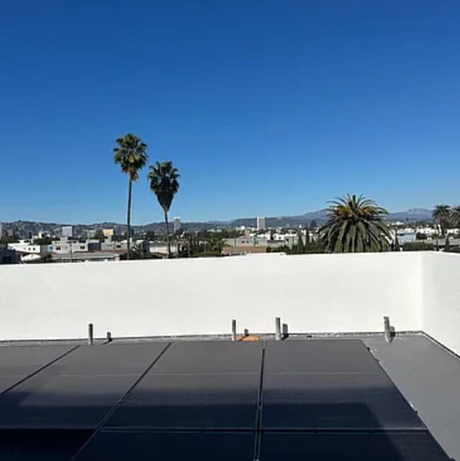 Building Photo - 2406 Hauser Blvd