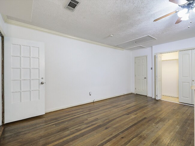 Building Photo - 3337 Westminster Ave
