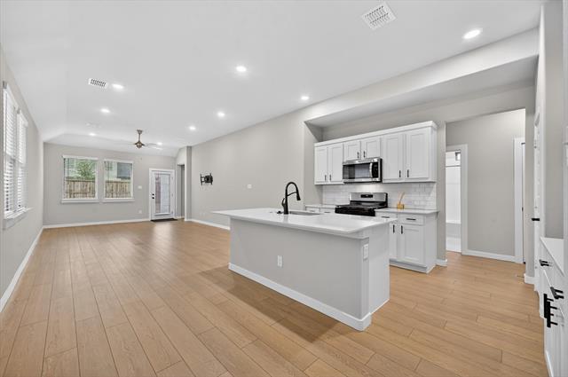 Foto del edificio - 222 Goosewood Dr
