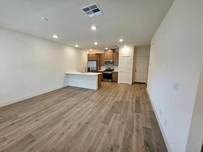 Building Photo - 1606 Icelandic Wy