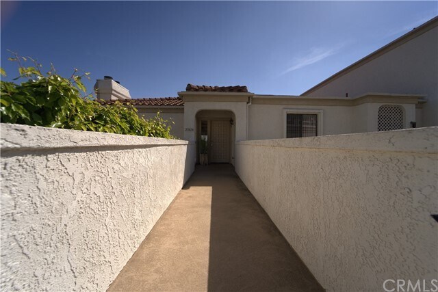 Building Photo - 27806 Soller