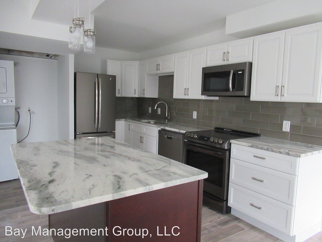 Primary Photo - 3 br, 2.5 bath House - 2200 Angelica Terrace