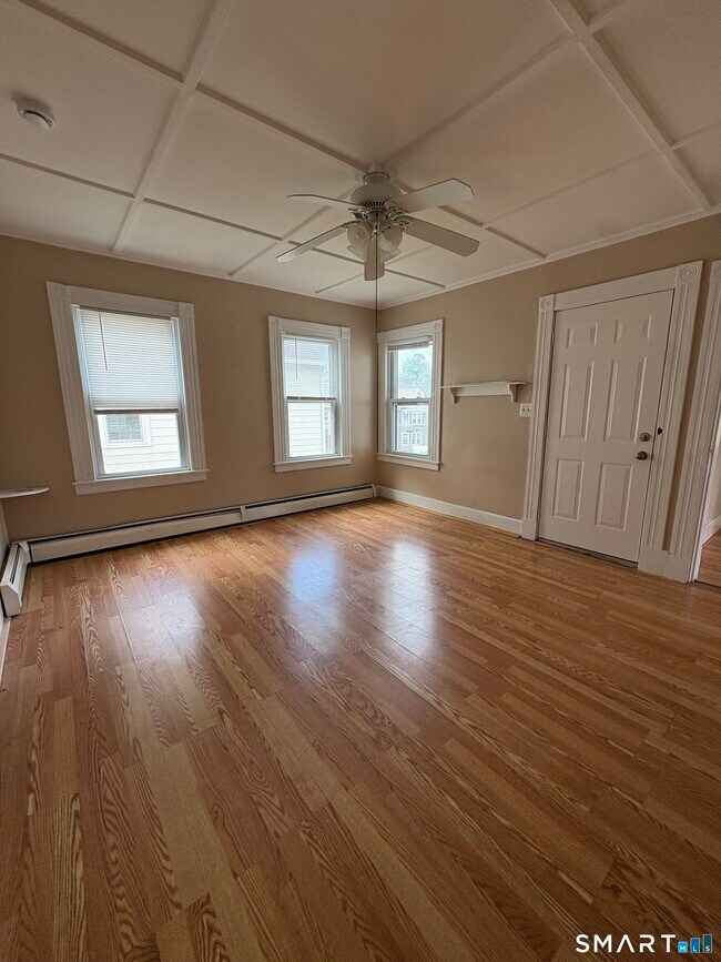Building Photo - 128 S Whittlesey Ave