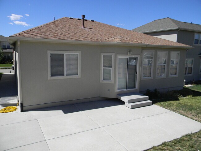 Foto del edificio - 15135 Auburn Ridge Ln