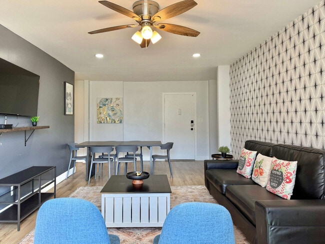 Building Photo - 215 Piedmont Ave NE