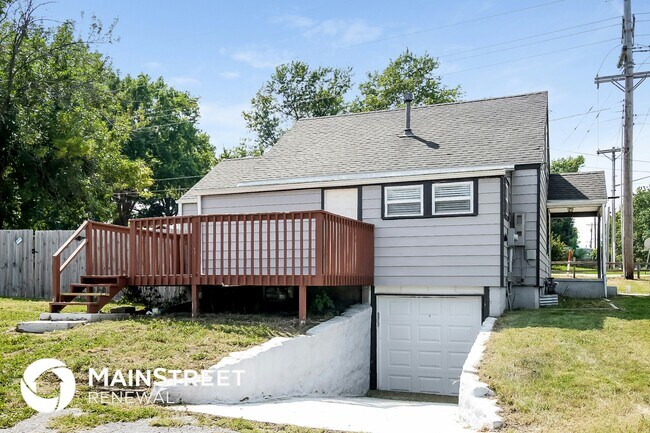 Building Photo - 501 S Lacy Rd