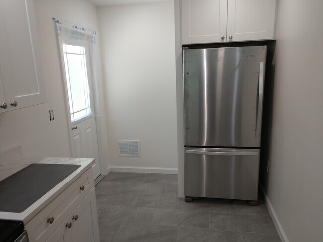 Foto del edificio - 2715 Hyde Park St