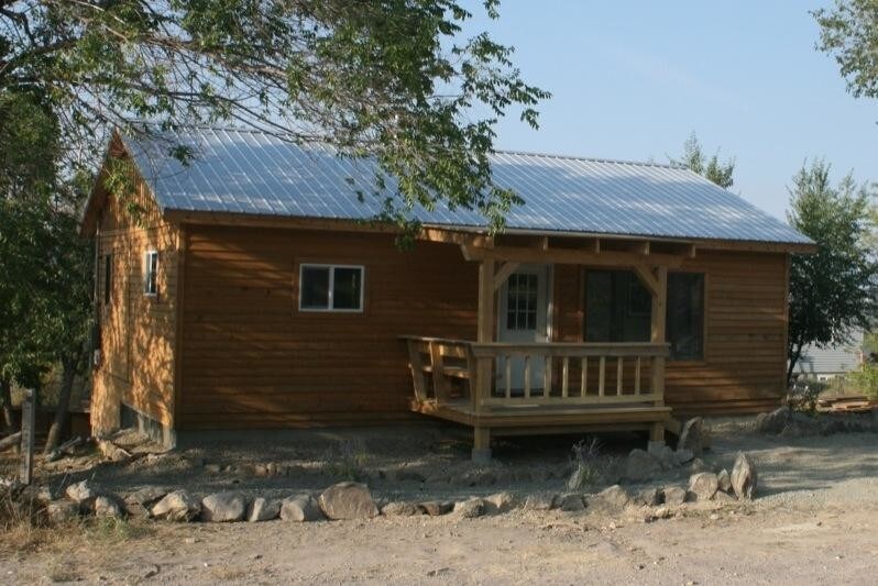 Primary Photo - 2500 Hauser