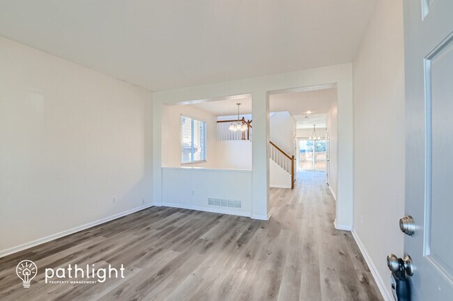 Foto del edificio - 13742 Cook Street