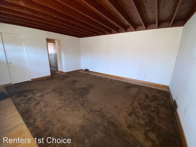 Building Photo - 2 br, 1 bath House - 371 Adrian Dr.