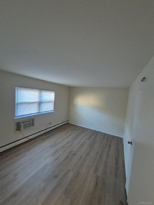 Building Photo - 58 S Clinton Ave