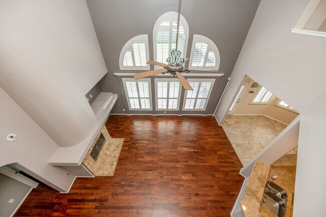 Foto del edificio - 14203 Alamosa Ct