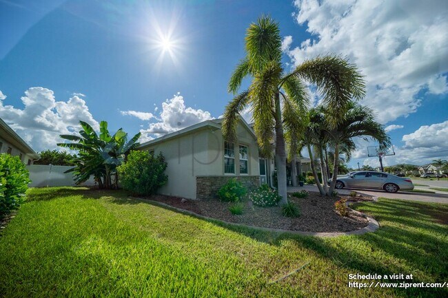 Building Photo - 2626 Corona Ln