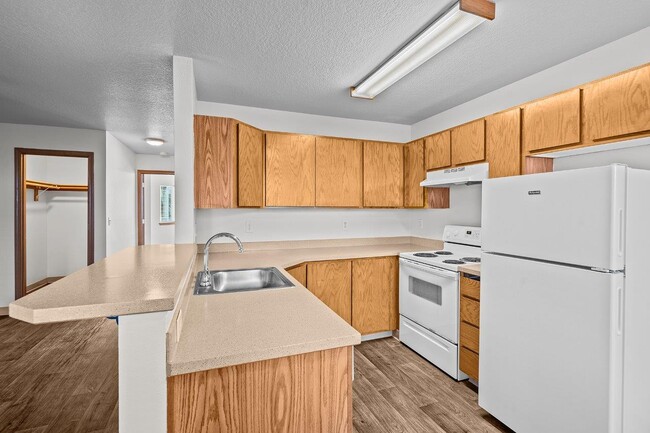 Building Photo - Gilhurst Apartments