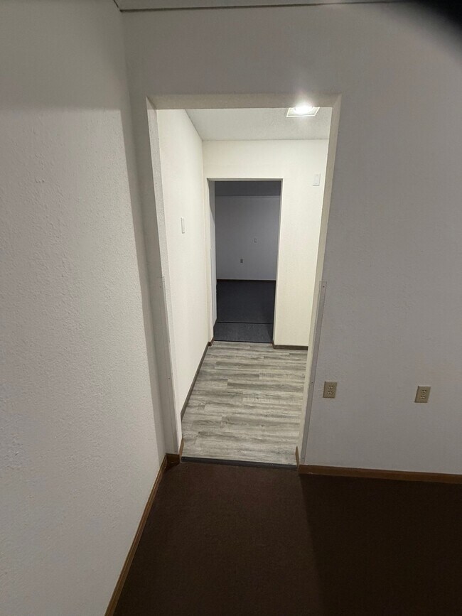 Foto del edificio - 604 S Polk St
