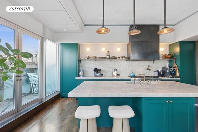 Foto del edificio - 190 Riverside Dr