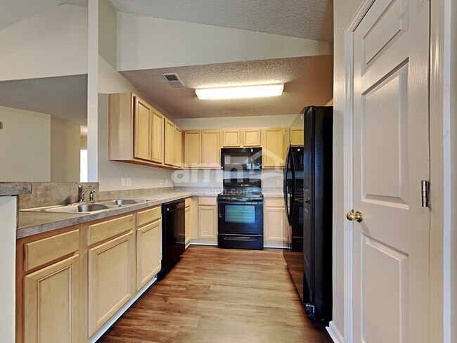 Foto del edificio - 537 Beverly Dr