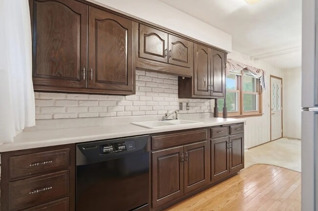 Building Photo - 964 Cimarron Dr
