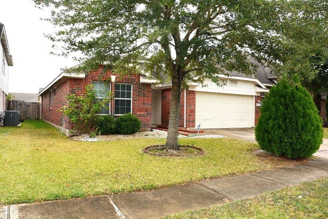 Building Photo - 8918 Shady Green Meadows