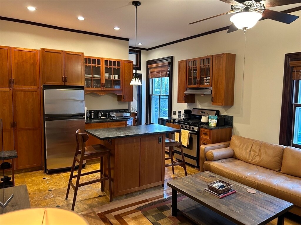 15 Bigelow St Unit 4, Cambridge, MA 02139 Apartments in Cambridge, MA