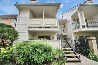 Building Photo - 2800 Jeanetta St