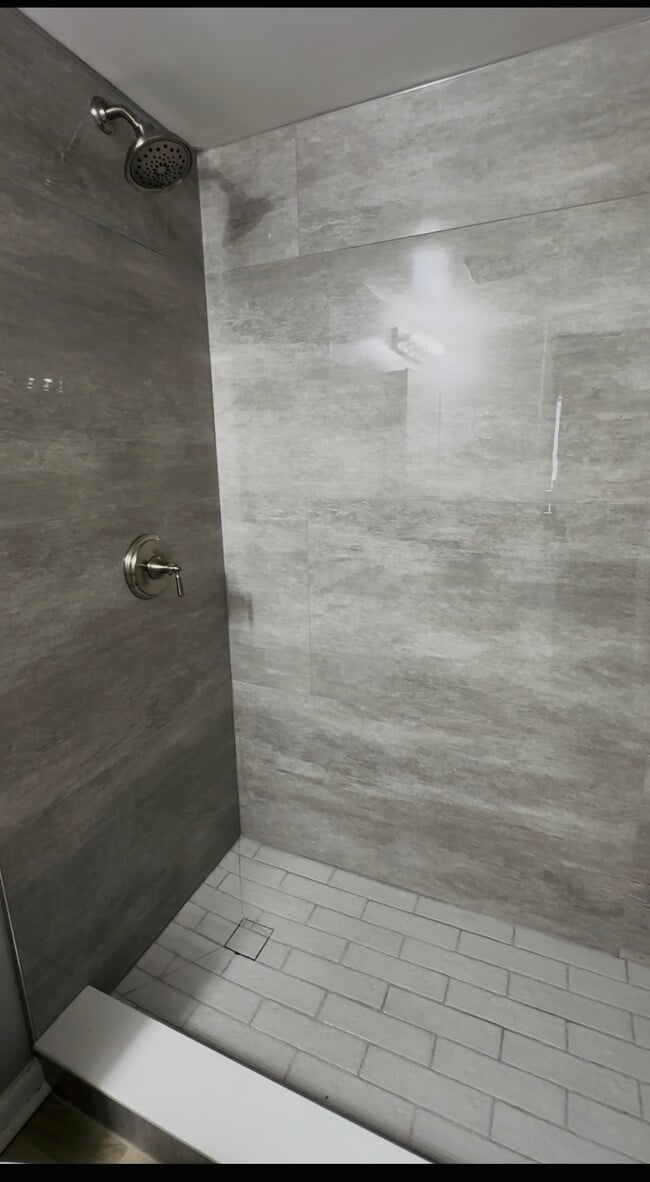 just updated 2 bathrooms - 2986 Saint Albans Cmn