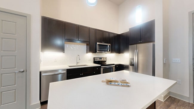 Interior Photo - Central Square at Frisco