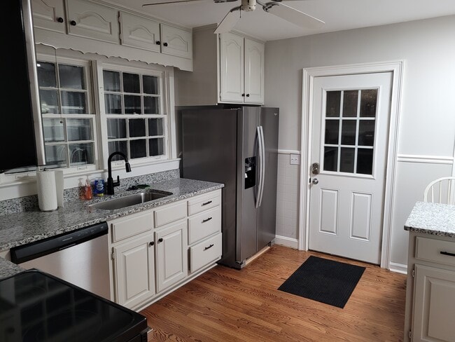 Foto del edificio - 509 Hickory St SE