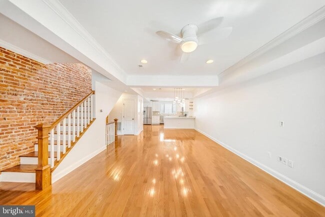 Building Photo - 1505 Spring Pl NW