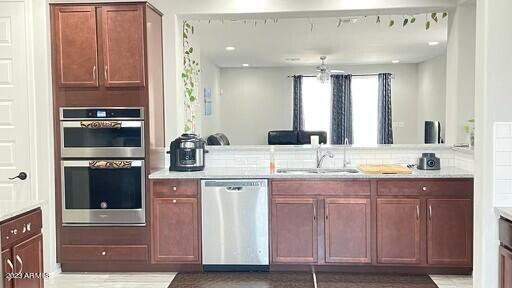 Foto del edificio - 9512 W Fallen Leaf Ln