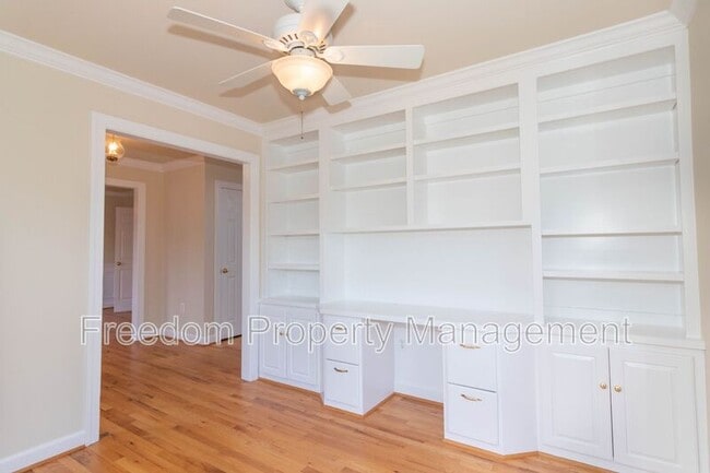 Building Photo - 80 Brookshire Dr
