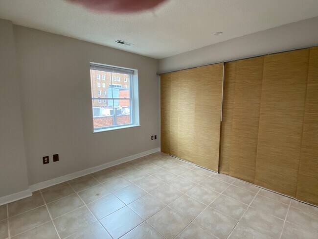 Bedroom with interesting closet enclosure - 315 N Spruce St