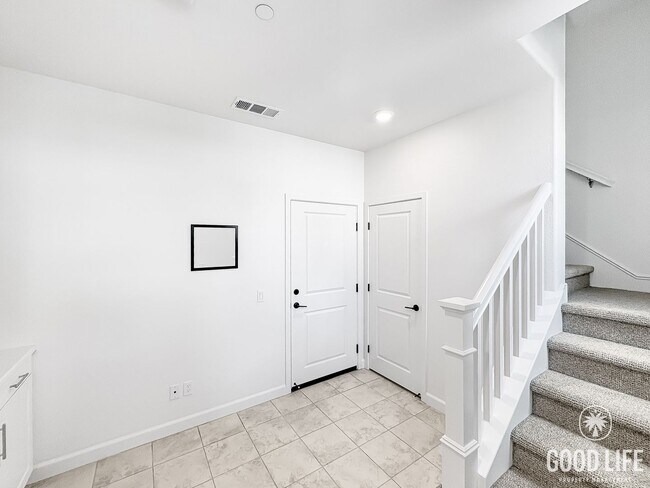 Foto del edificio - Stunning 3B/3BA Townhome in Oceanside!