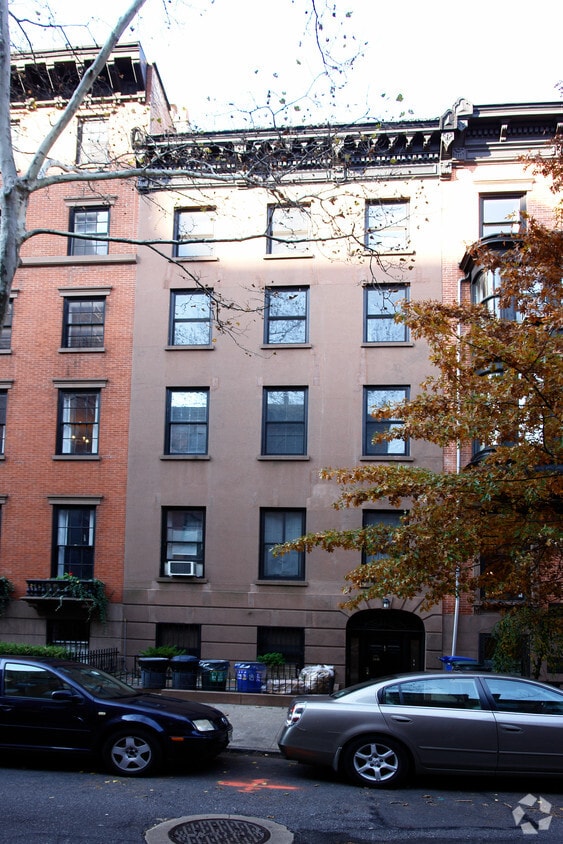 Building Photo - 168 Hicks St