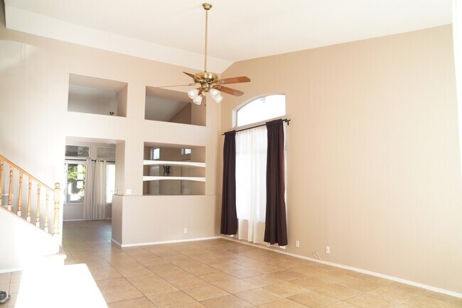 Foto del edificio - Beautiful Chandler Rental Dobson & Ray
