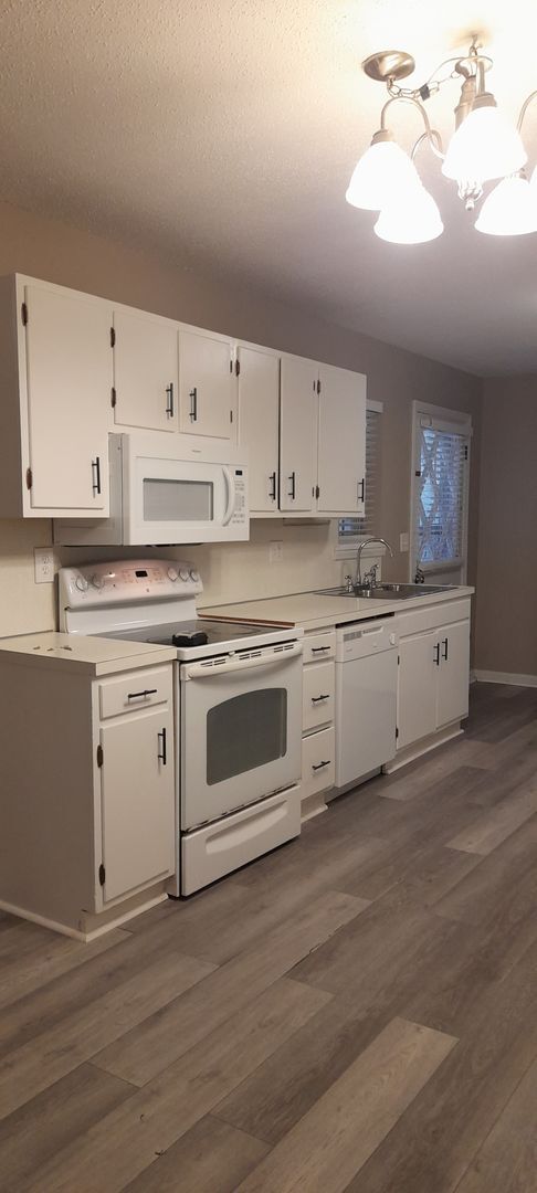 Foto del edificio - 7273-7275 Valley Ln