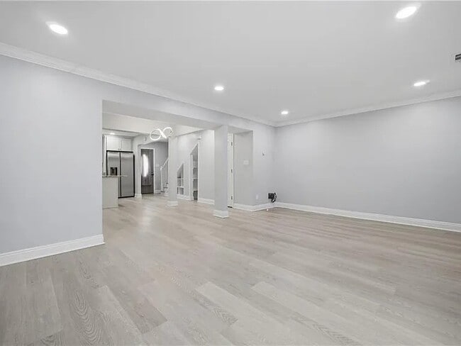 Building Photo - 712 White Hall Ln