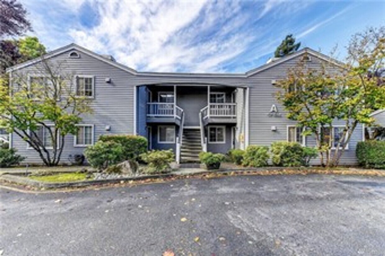 Primary Photo - 17124 44th Ave W