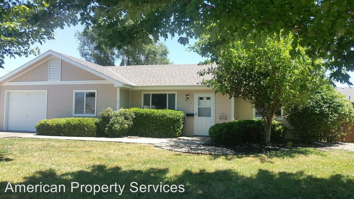 Primary Photo - 3 br, 2 bath House - 211 Knoxberry Dr