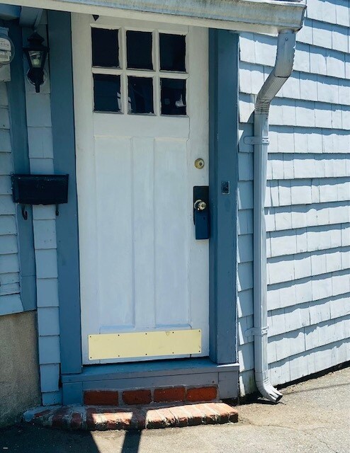 Unit 2 - Private Entrance - 4 Mountain Pl